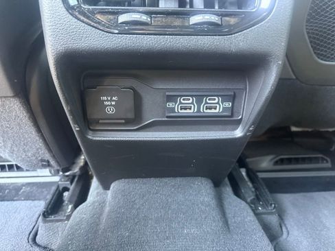 Used 2024 Jeep Grand Cherokee L Altitude AWD/4WD image 34