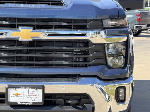 New 2026 Chevrolet Silverado 2500 LT w/ All Star Edition image 8