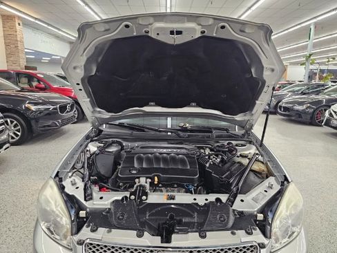 Used 2014 Chevrolet Impala LT w/ LT Sunroof Package image 37