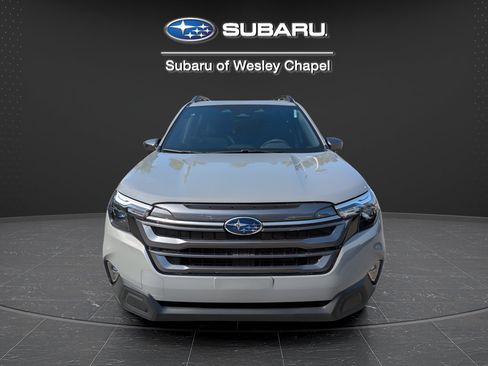 Used 2026 Subaru Forester Premium AWD/4WD image 9