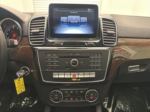Used 2019 Mercedes-Benz GLS 450 4MATIC image 22