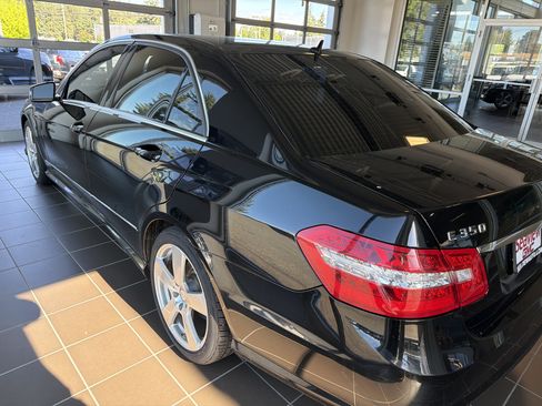 Used 2010 Mercedes-Benz E 350 4MATIC Sedan image 4