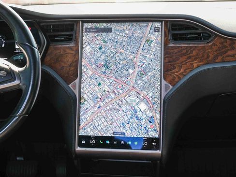 Used 2018 Tesla Model X P100D AWD/4WD image 14