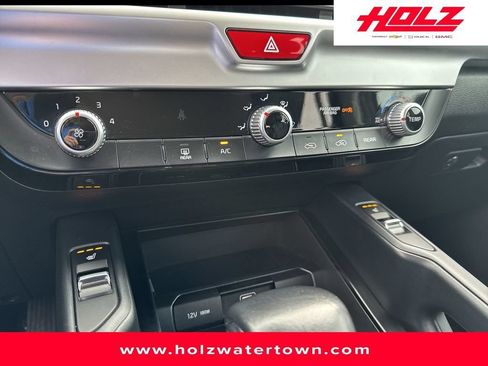 Used 2020 Kia Telluride S AWD/4WD image 17
