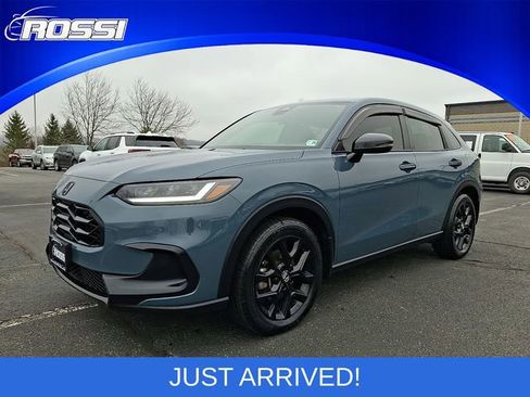 Used 2025 Honda HR-V Sport image 1