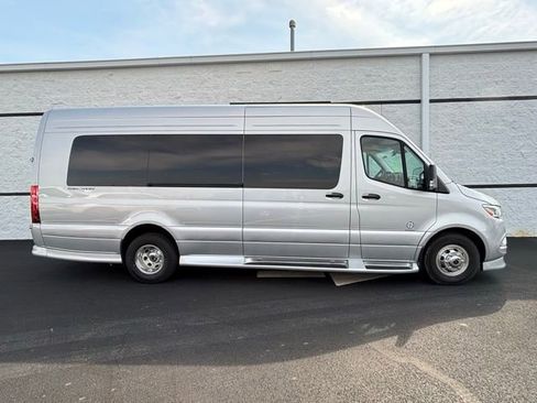 New 2024 Mercedes-Benz Sprinter 3500 image 8