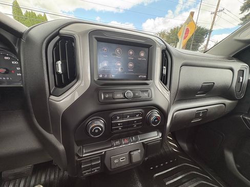 Used 2022 Chevrolet Silverado 2500 W/T w/ WT Fleet Convenience Package AWD/4WD image 6