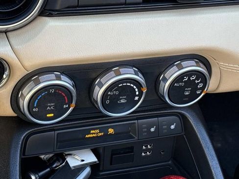 Used 2017 MAZDA MX-5 Miata Grand Touring w/ Interior Package image 18