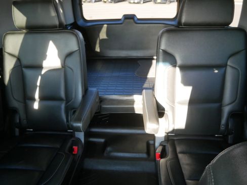 Used 2017 GMC Yukon SLT w/ HD Trailering Package image 13