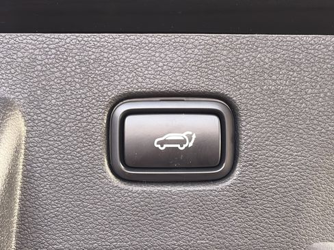 Certified 2023 Kia Sportage X-Line w/ X-Line Premium Package image 15