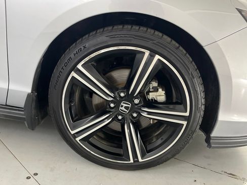 Used 2025 Honda Accord Sport image 17