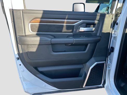 Used 2024 RAM 2500 Laramie image 27