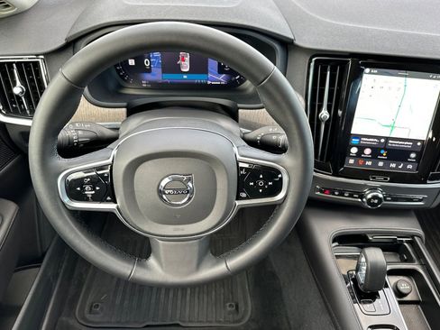 Used 2025 Volvo S90 B6 Plus w/ Protection Package Premier image 15