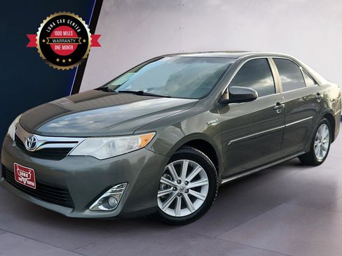 Used 2013 Toyota Camry XLE w/ Leather Pkg image 1
