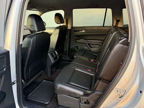 Used 2018 Volkswagen Atlas SE image 14