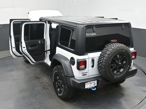 Used 2023 Jeep Wrangler Unlimited w/ 8.4" Radio Group AWD/4WD image 47