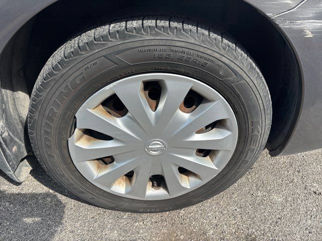 Used 2017 Nissan Versa S Plus FWD image 8