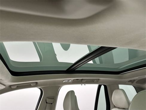 Used 2021 Volvo XC90 T8 Inscription w/ Lounge Package image 22