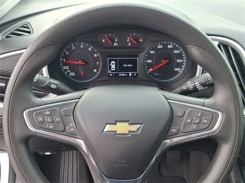 Used 2024 Chevrolet Malibu LT image 19