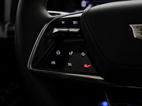 Used 2025 Cadillac Escalade V image 22