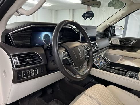 Used 2023 Lincoln Navigator L Black Label AWD/4WD image 10