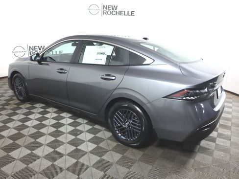 New 2026 Nissan Sentra SV w/ SV Convenience Package image 9