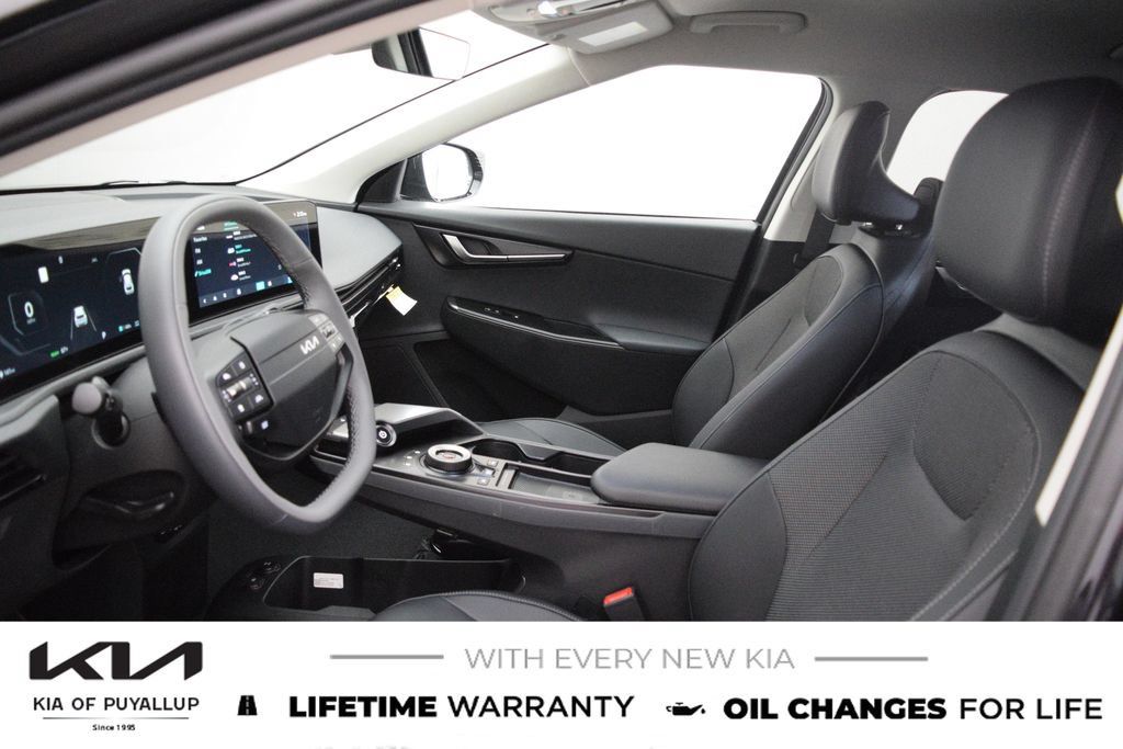 New 2026 Kia EV6 Light RWD image 10