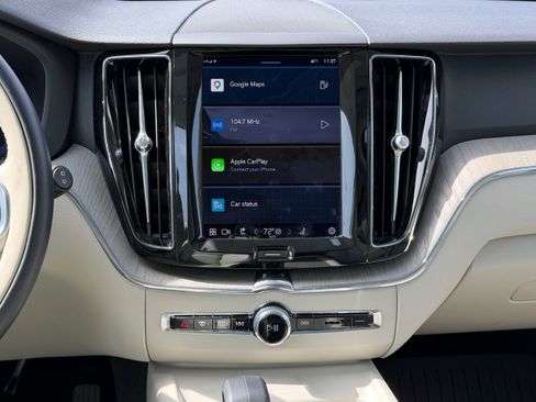 Certified 2023 Volvo XC60 B5 Plus w/ Climate Package image 15