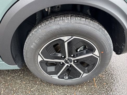 New 2026 Kia Niro EX image 21