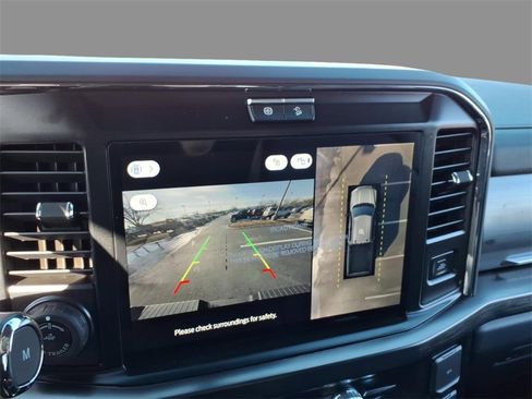 New 2026 Ford F250 Lariat w/ Black Appearance Package image 24