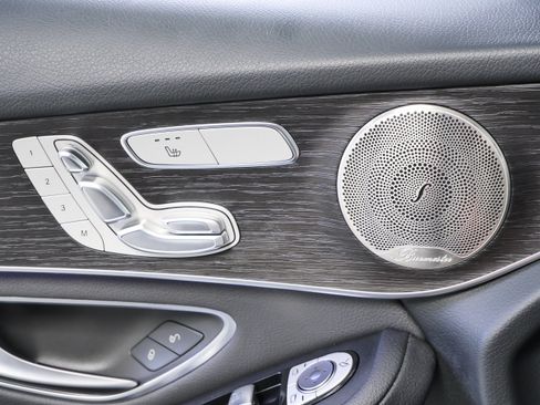Certified 2021 Mercedes-Benz GLC 300 4MATIC w/ Premium Package image 34