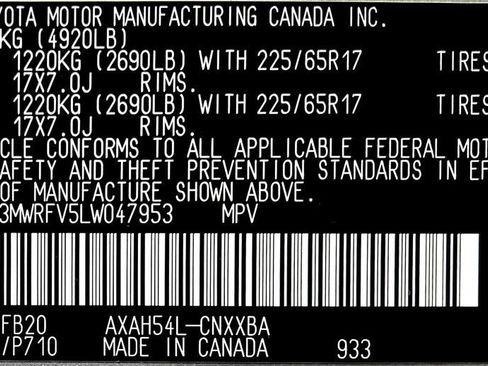 Certified 2020 Toyota RAV4 LE w/ All Weather Liner Package AWD/4WD image 24