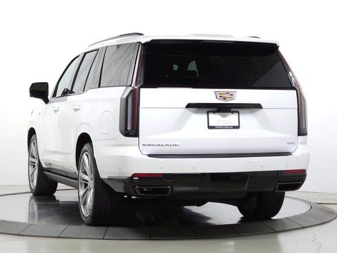 Used 2025 Cadillac Escalade Sport Platinum AWD/4WD image 3