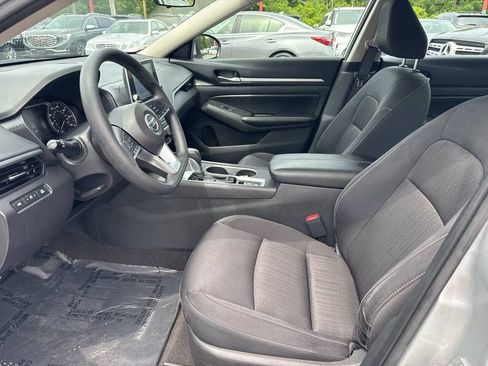 Used 2022 Nissan Altima 2.5 SV image 12
