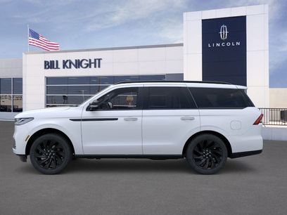 New 2025 Lincoln Navigator Reserve w/ Jet Appearance Package