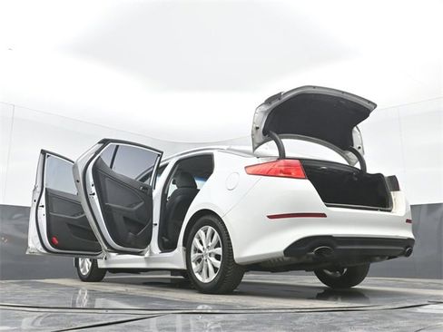 Used 2015 Kia Optima LX image 52
