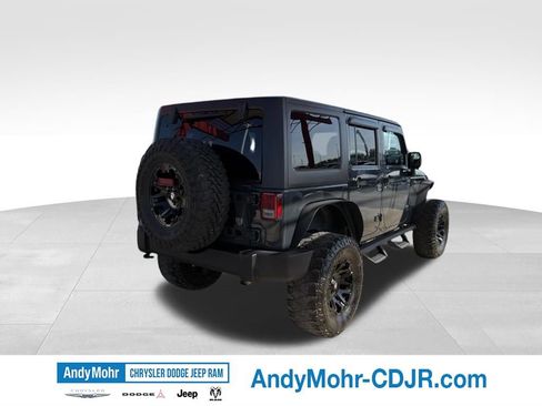 Used 2016 Jeep Wrangler Unlimited Rubicon w/ Connectivity Group AWD/4WD image 7