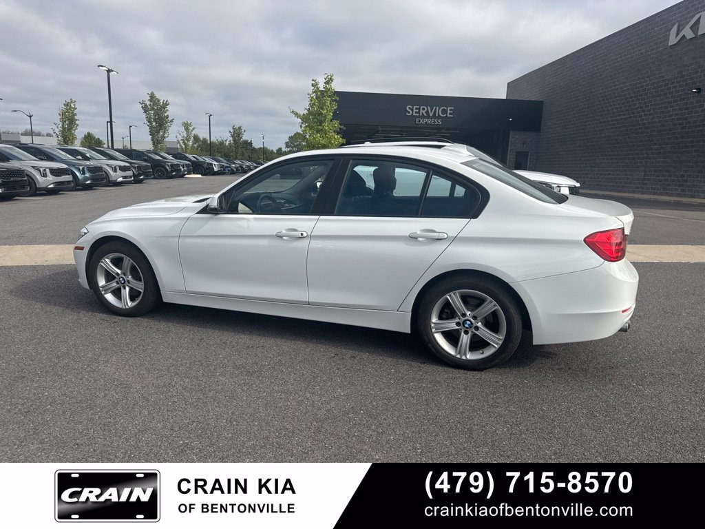 Used 2015 BMW 328i xDrive Sedan AWD/4WD image 3
