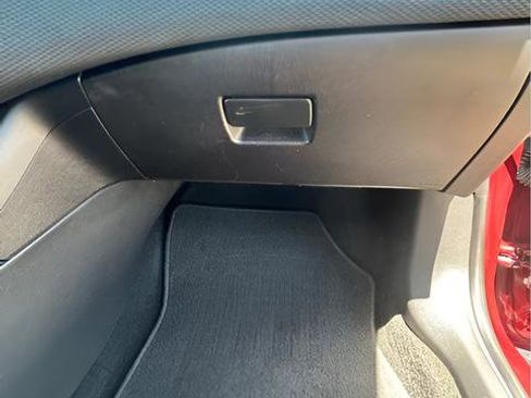 Used 2016 Chevrolet Cruze LT w/ LT Convenience Package FWD image 21