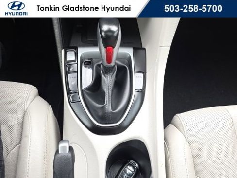 Used 2020 Hyundai Veloster Turbo Ultimate image 19