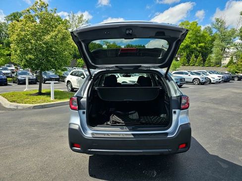 Used 2025 Subaru Outback Premium w/ Popular Package #1A AWD/4WD image 10