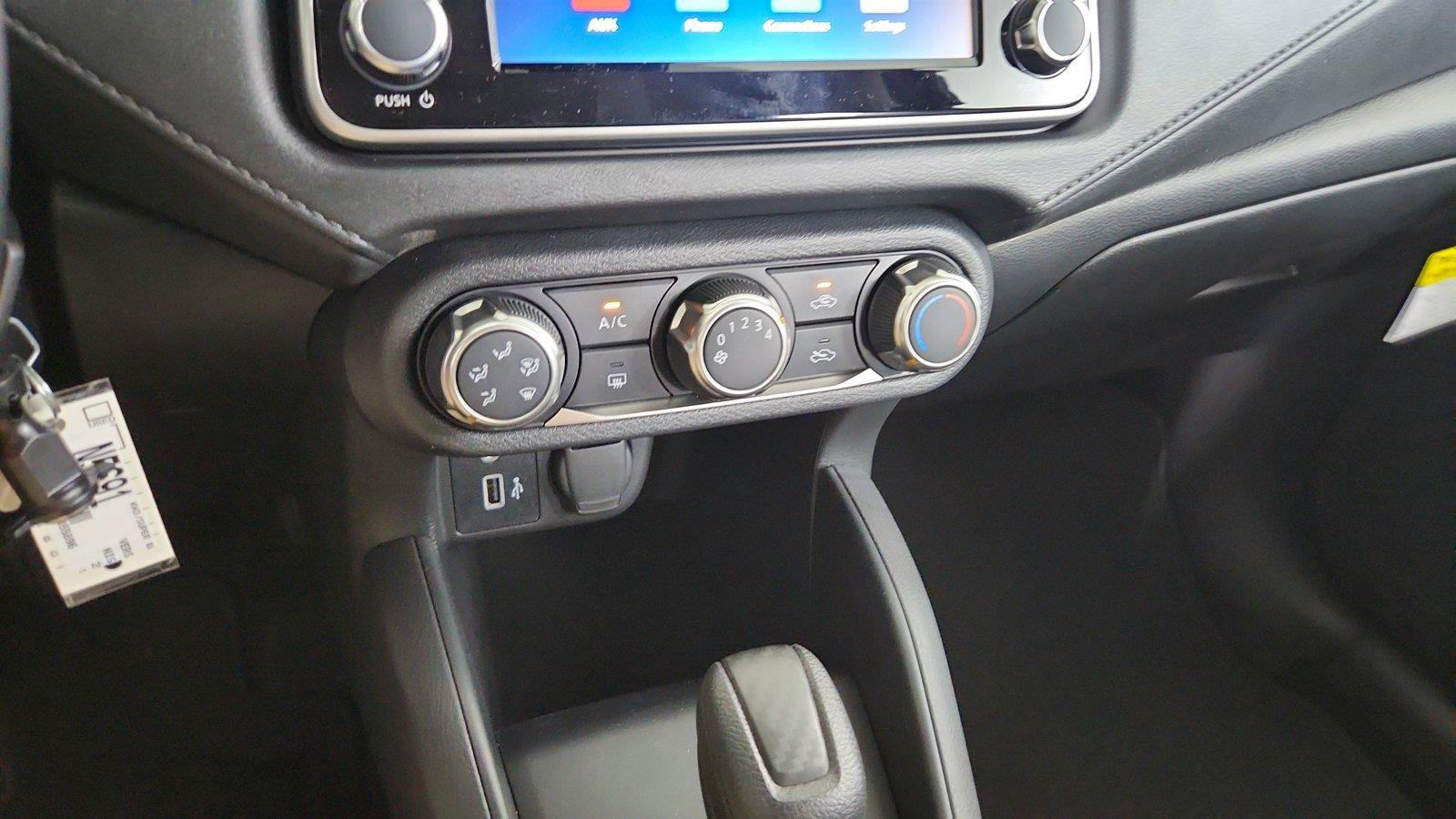 Used 2025 Nissan Versa S w/ S Plus Package FWD image 30