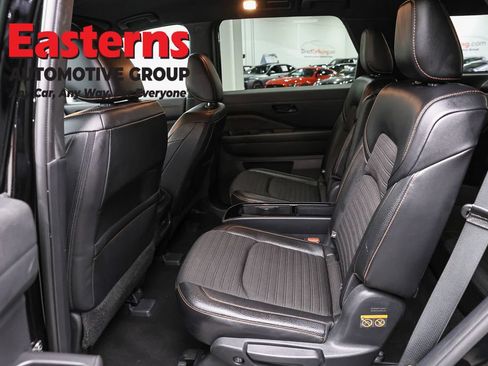 Used 2023 Nissan Pathfinder Rock Creek AWD/4WD image 23
