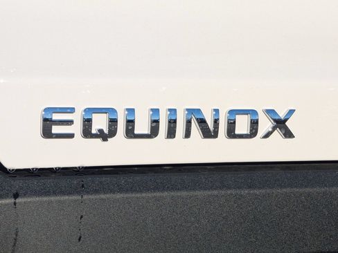 New 2026 Chevrolet Equinox LT FWD image 11