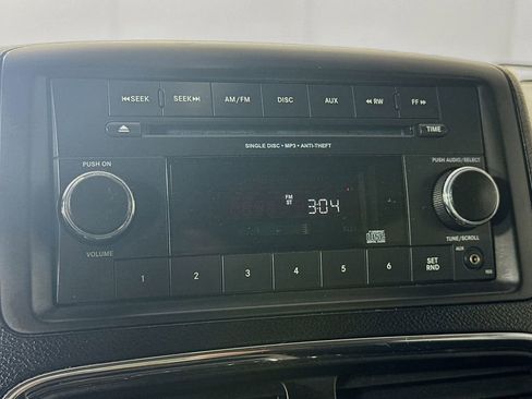 Used 2012 Dodge Grand Caravan SXT image 14