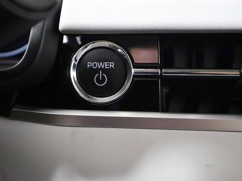 New 2025 Mitsubishi Outlander SEL image 49