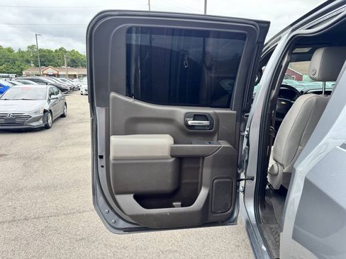 Used 2020 Chevrolet Silverado 1500 LT AWD/4WD image 16