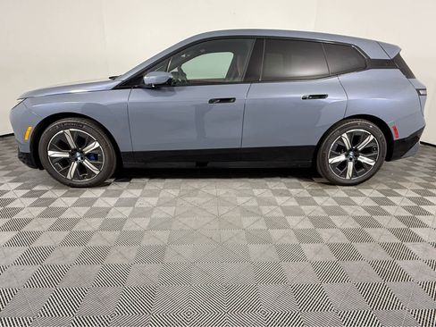 Certified 2023 BMW iX xDrive50 w/ Premium Package image 6