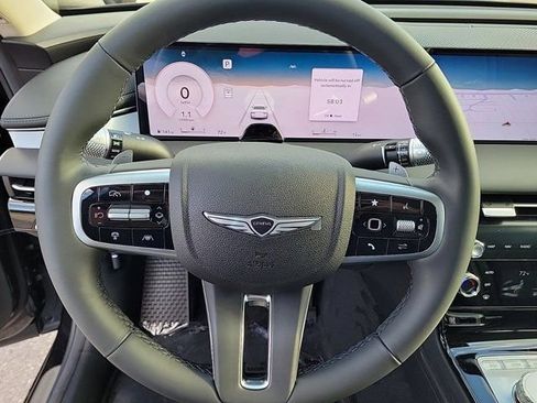 Used 2025 Genesis G80 2.5T image 18