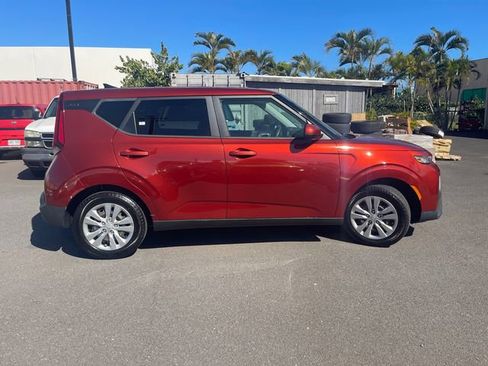 Used 2020 Kia Soul LX image 4